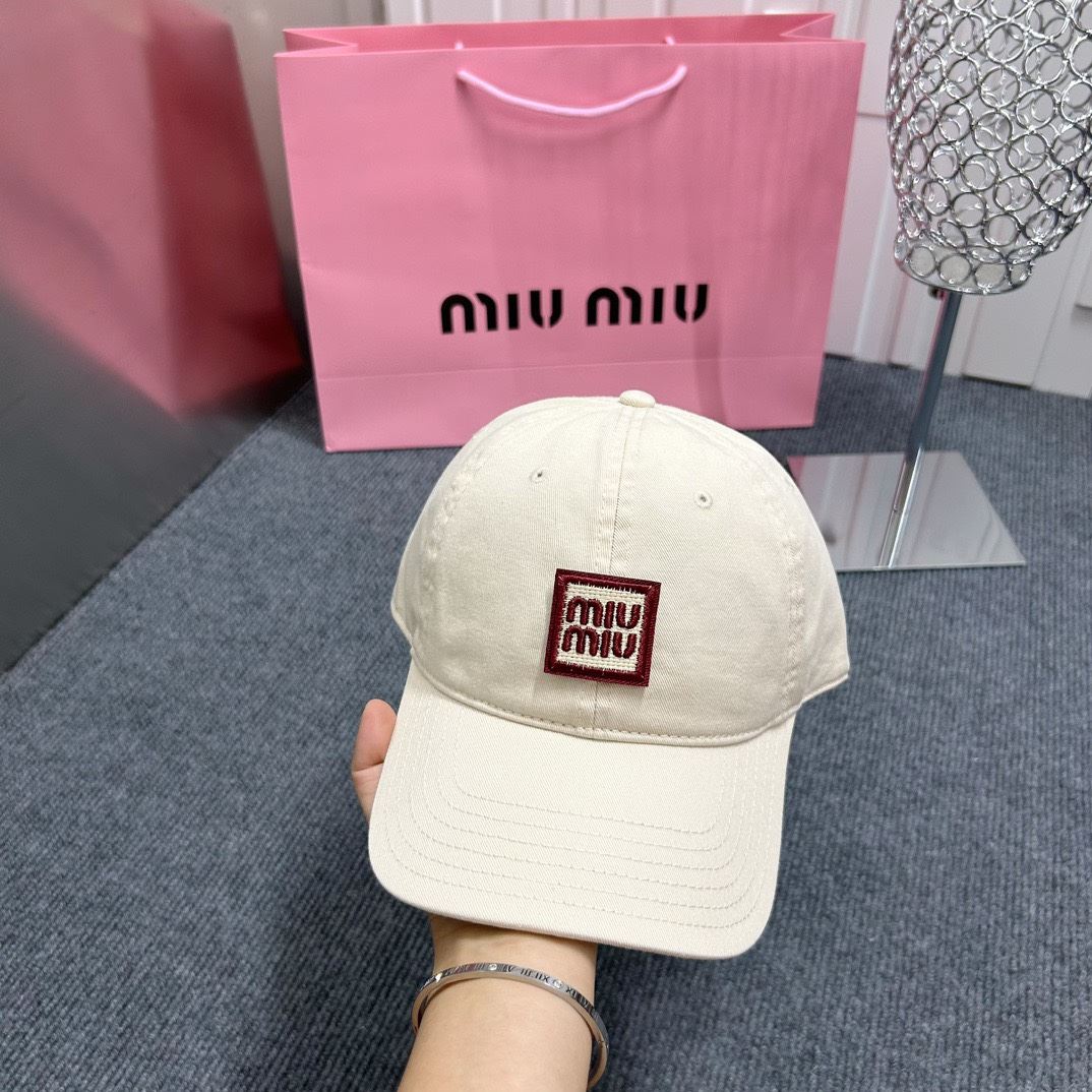 Miu Miu Caps